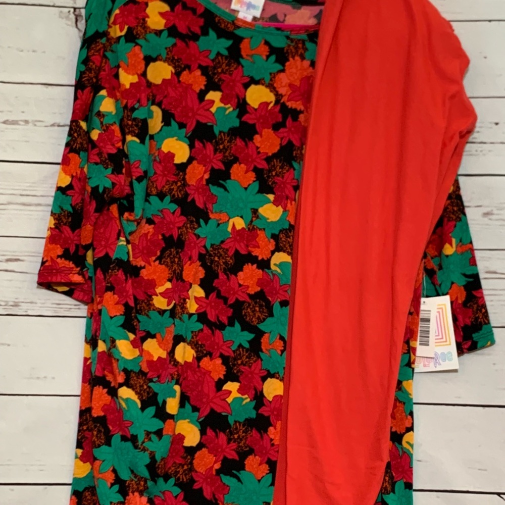 LuLaRoe Irma Tunic